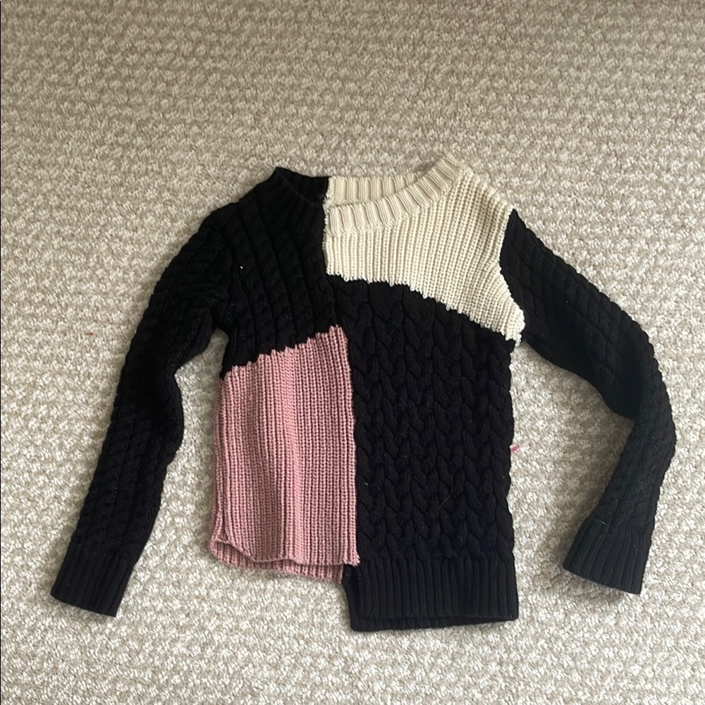 Colorblock Cable Knit Asymmetrical Sweater